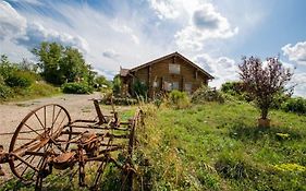 Le Chalet du Chemin et sa Roulotte