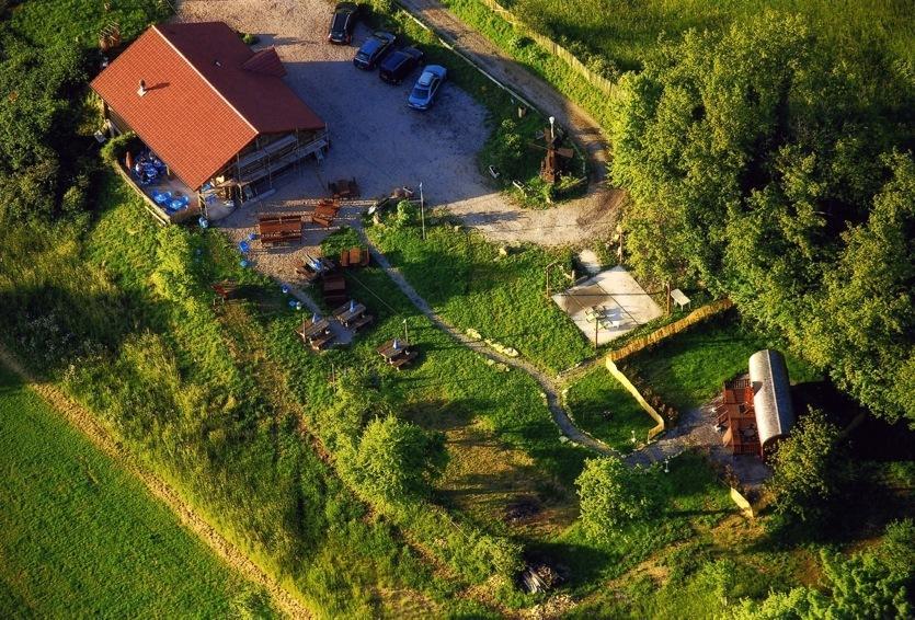 Le Chalet du Chemin et sa Roulotte Berviller-en-Moselle Extérieur photo
