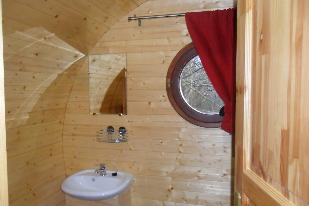 Le Chalet du Chemin et sa Roulotte Berviller-en-Moselle Extérieur photo